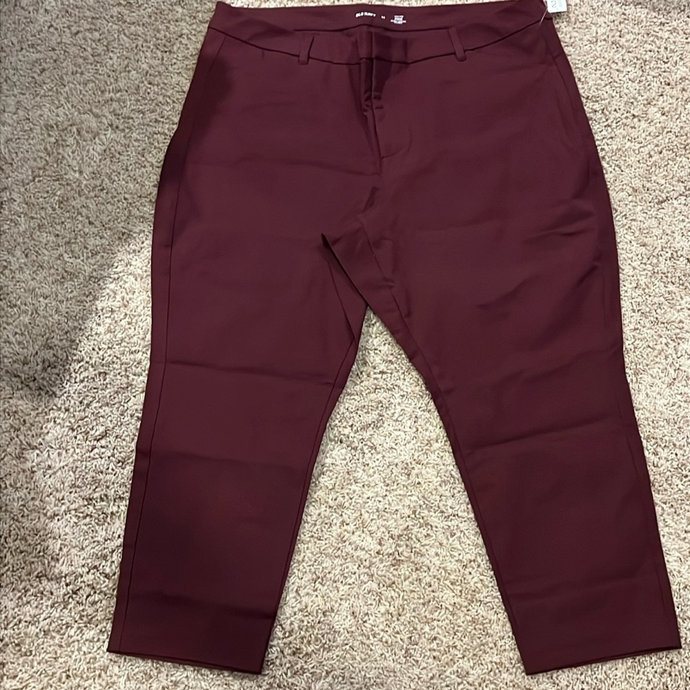 BNWT Old Navy Pixie pants sz 24